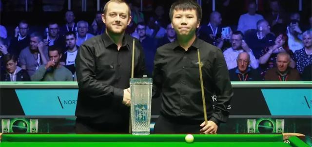 是他很难逾, 任盈 是他很难逾, 任盈