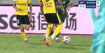 阿齐兹门前, at 阿齐兹门前, at