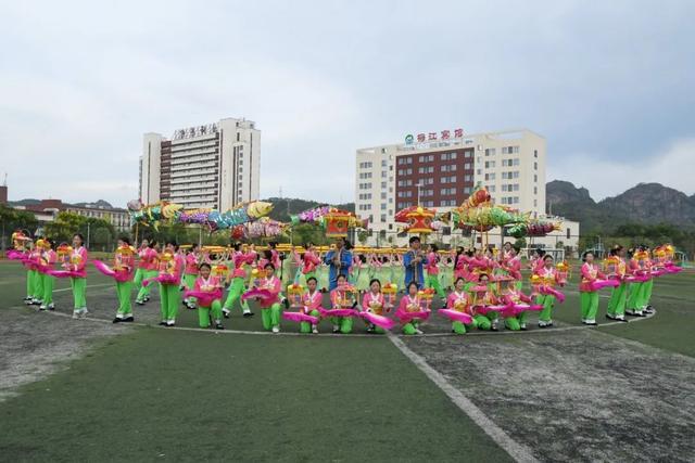 img, 鱼灯等表演, 传统演出服 img, 鱼灯等表演, 传统演出服