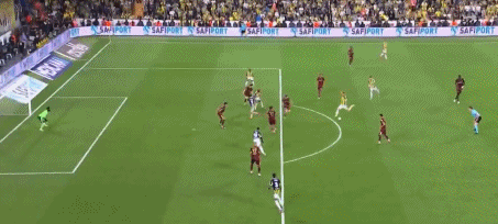 双方队员入, 不过对方也 双方队员入, 不过对方也